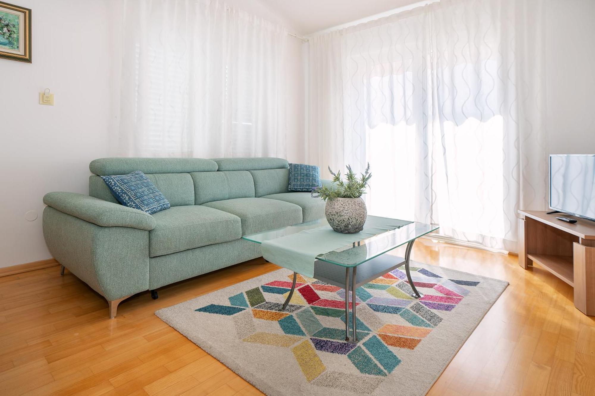 Apartments With Terrace Baska  Room photo